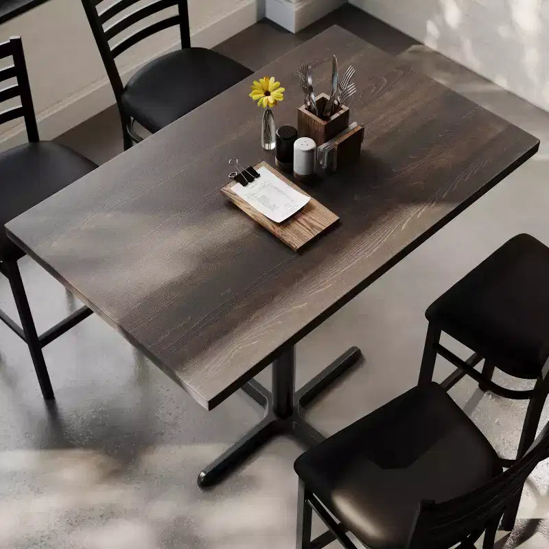 Table de bar brun foncé/naturel avec plateau et pied en X noir, 4 places