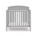 Mini-lit de bébé convertible 4-en-1 Blush / Bois flotté / Gris galet / Blanc avec matelas, pour 1 personne